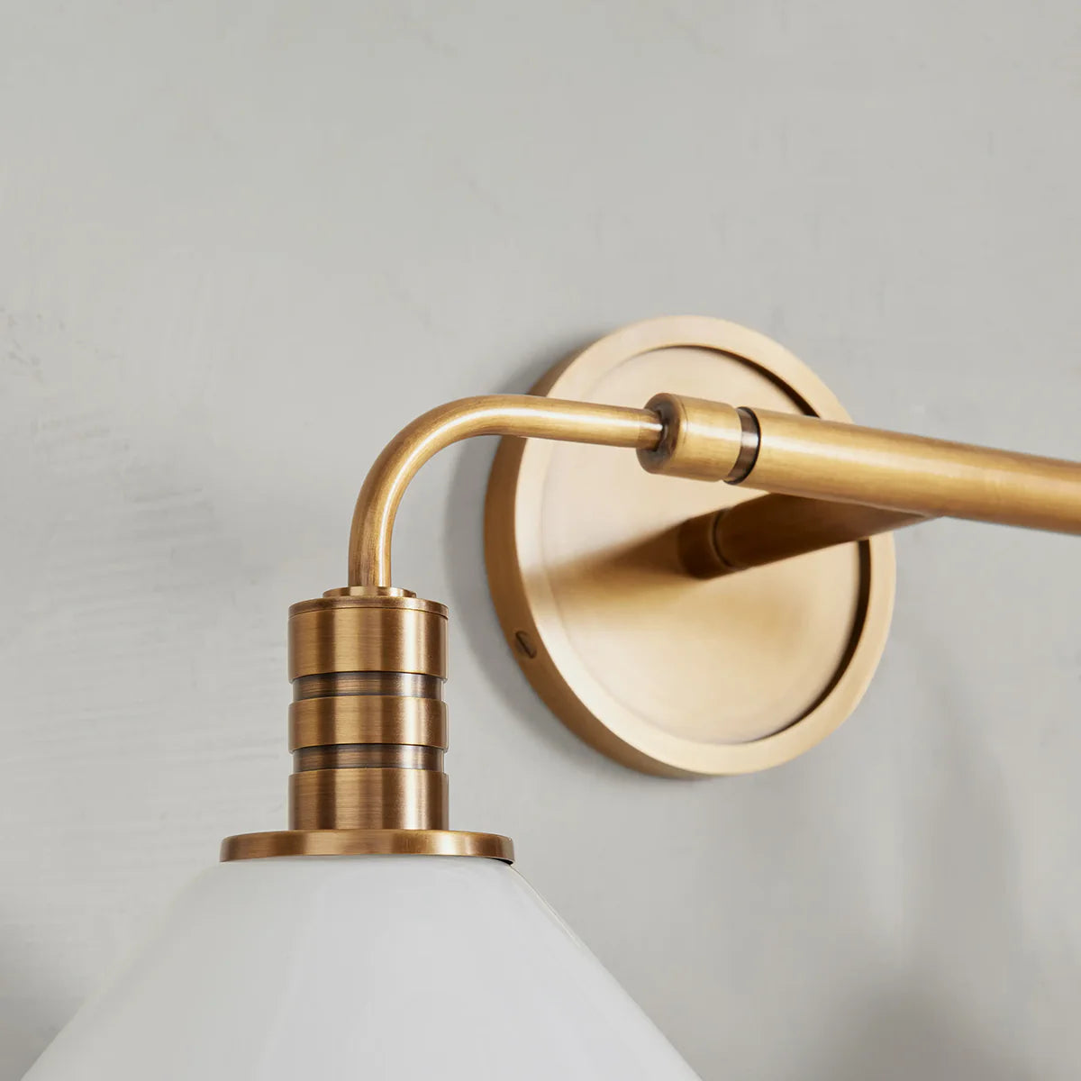 Art Glass Therona Wall Sconce